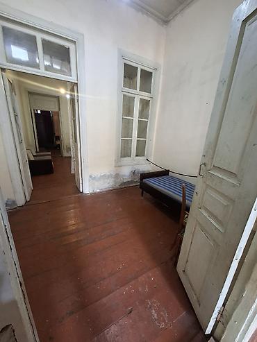bakida menzil: 3 otaqlı mənzil – köhnə tikili. Bakixanov — 3