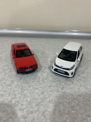 Oyuncaqlar: Təcili Satılır. Endirim Var. Ford Mustang sport modelka satılır.USA — 17