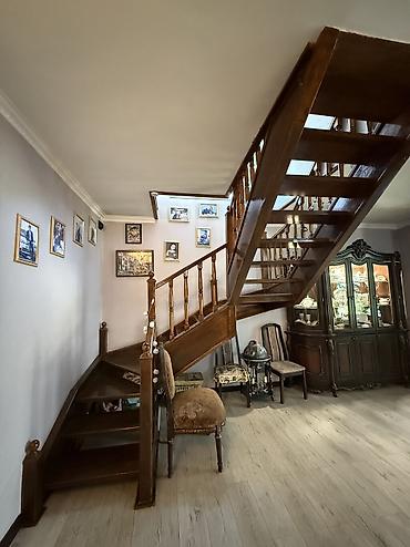 Продажа коттеджей и домов: 6 комнат и более, 200 м², 10 соток, Бишкек, Риэлтор — 18