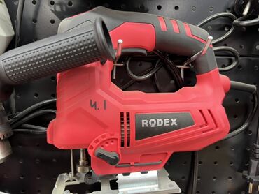профессиональный шпатель для шпаклевки: Электрический лобзик Rodex с регулируемой скоростью и удобной