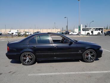 BMW 5 series: 2.8 l | 1996 il Sedan