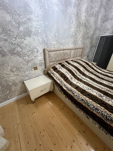 Yataq otağı dəstləri: İkinəfərlik çarpayı, Komod — 6