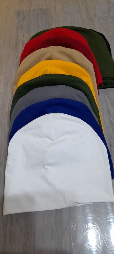 Kape: Pamučne beanie kape – jednobojne - Model: klasična beanie kapica bez — 2