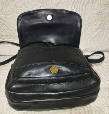 Torbe: Bree odlična kožna torba Skupocena torba, renomiranog brenda Bree u na lalafo.rs — 11 Torbe: Bree odlična kožna torba Skupocena torba, renomiranog brenda Bree u — 11