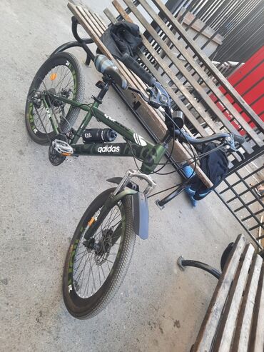 fat bike: İşlənmiş Şəhər velosipedi Adidas, 20", Ünvandan götürmə