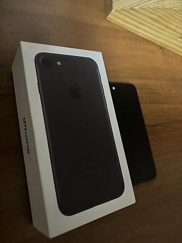 Техника и электроника: IPhone 7, Б/у, 128 ГБ, Черный, Коробка, 99 % — 2