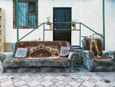 Отели и хостелы: Хостел берилет. Трудовая 24. Баардык шарты менен: кровать, төшөк — 13