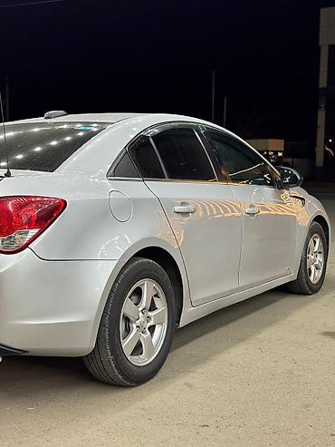 Avtomobil satışı: Chevrolet Cruze: 1.4 l | 2015 il 256000 km Sedan — 1