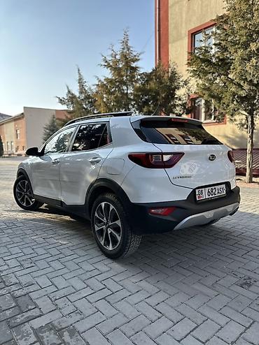 Kia: Kia Stonic: 2018 г., 1.6 л, Робот, Дизель, Кроссовер — 4