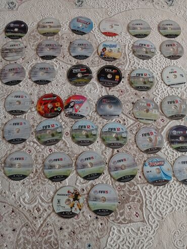 диски для плейстейшн: Продаю диски за 150 сом если хотите скидку то нудно купитт больше 5