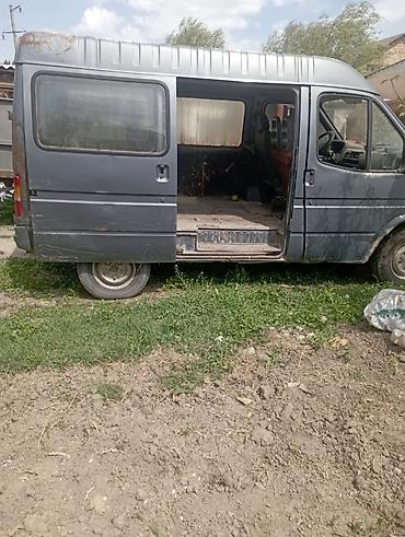 люки крыши спринтер: Ford Transit: 1993 г., 2 л, Бензин, Фургон — 1