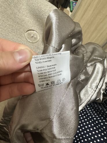 кыргыз кийим: Продается пальто от фирмы Лорета Одевала максимум 2 раза Размер 48-50