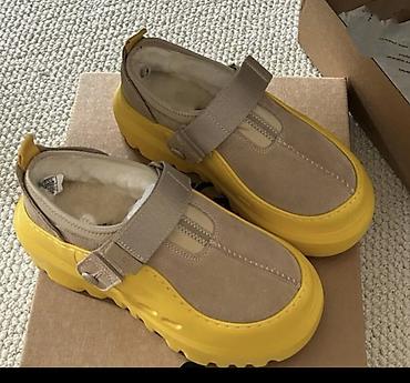 домашняя тапочки: Сабо, 40, UGG, Новый, цвет - Бежевый, Самовывоз — 6