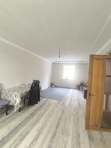 gencede heyet evi: 3 otaqlı, 80 kv. m, Kredit yoxdur, Orta təmir — 8