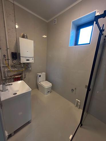 Продажа коттеджей и домов: 5 комнат, 230 м², Бишкек, Заря — 2