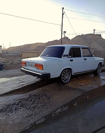 VAZ (LADA): Maşin çox ideyaldir Demey olar 2011 qelet edir bunun yaninda sozumun — 3