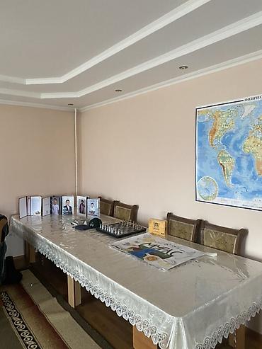 столы стулы: Большой обеденный/банкетный стол с комплектом стульев. - Длина стола — 5