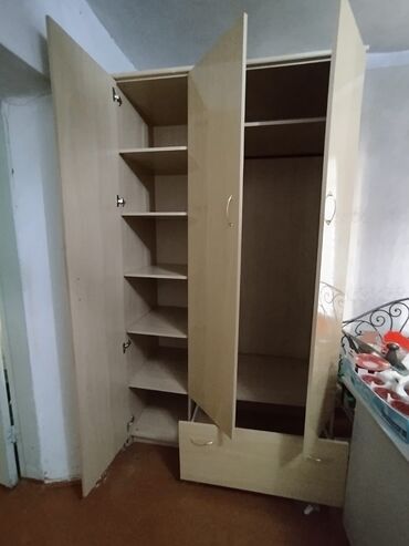 продаю пластиковый камод: Шкаф для одежды, Б/у, Прямой, ЛДСП