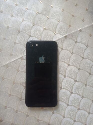 ноутбук арзан: IPhone 8 Plus