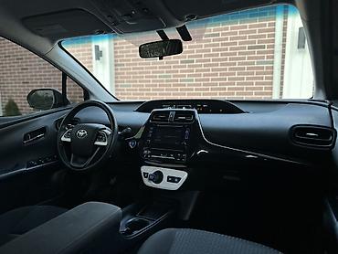 Toyota: Toyota Prius: 2016 г., 1.8 л, Вариатор, Гибрид, Лифтбек — 7