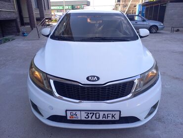 Продажа авто: Kia Rio: 2014 г., 1.4 л, Механика, Бензин, Седан