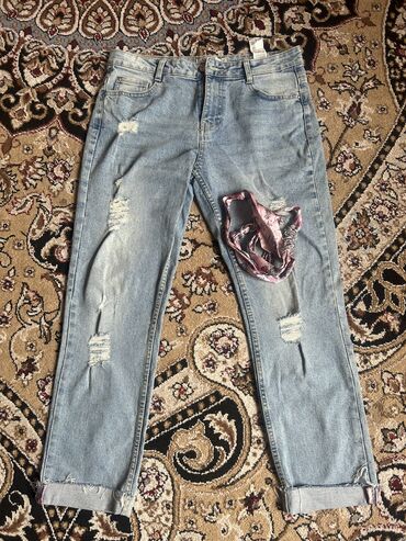 джинсы по низкой цене: Прямые, Zolla, Низкая талия, Рваные