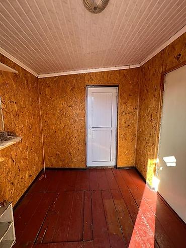 Продажа коттеджей и домов: Продаётся дом в центре села Кунтуу. 3 комнаты кухня санузел. Общая at lalafo.kg — 2 Продажа коттеджей и домов: Продаётся дом в центре села Кунтуу. 3 комнаты кухня санузел. Общая — 2