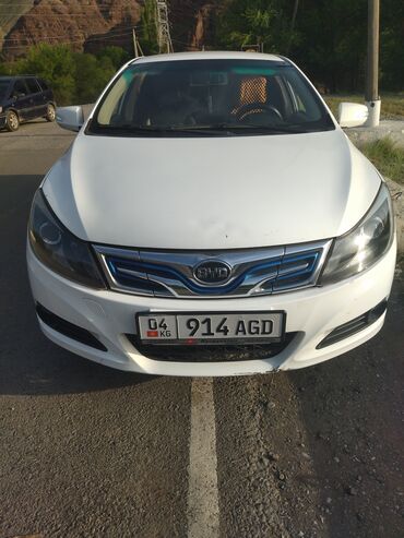 самая дорогая машина в кыргызстане: BYD е5 160кв запас хода 305 2017г 580000 сом +4шт зимний шина