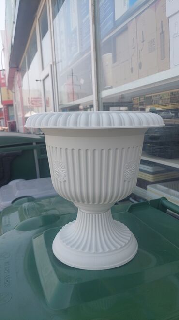 Bitkilər üçün dibçəklər: Dipçekler gül qabilar 30 sm 50 sm 70 sm 75 sm 85 sm 90 sm olculer var — 21