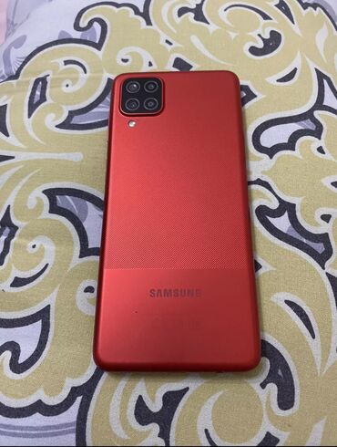 200 manata telefon: Samsung Galaxy A12, 64 GB, rəng - Qırmızı, Barmaq izi, Sensor