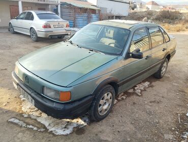 есть вложение: Volkswagen Passat: 1988 г., 1.8 л, Механика, Бензин, Седан