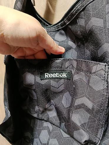 bos canta: Reebok çiyin çanta (original dır və biraz baha alınıb ) boz rəngdir — 2