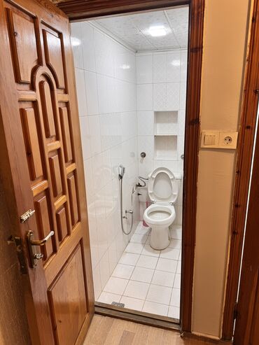 Digər kommersiya daşınmaz əmlakı: Tədris mərkəzi arendaya verilir. Bos abyektdir. Kargo sirketleri — 13