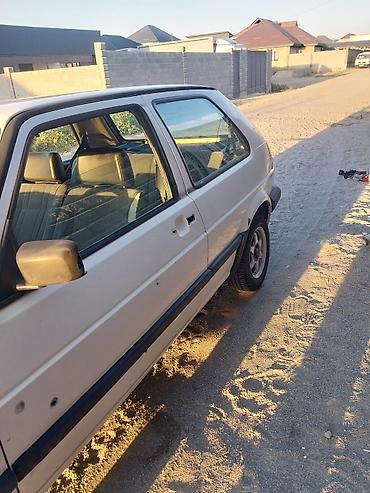 разбитые авто: Volkswagen Golf GTI: 1991 г., 1.3 л, Механика, Бензин, Купе — 5