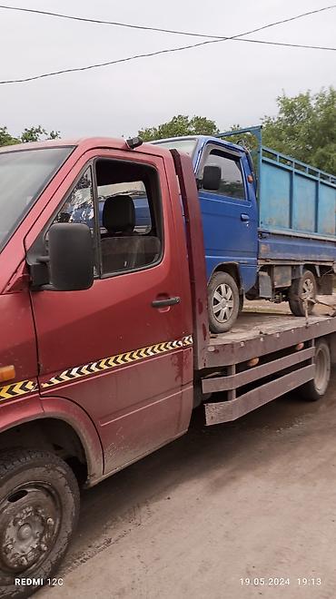 tow truck: С ломаной платформой, С частичной погрузкой — 5