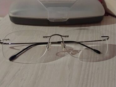 очки 3: Очки астигматика, оправа(без оправные),линзы виды защиты(всё