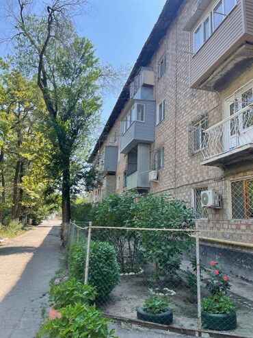 снять квартиру в заре: 2 комнаты, 41 м², Хрущевка, 1 этаж, Старый ремонт