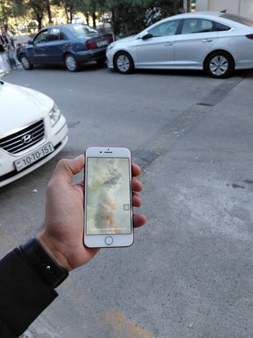 samsung a3 2017 ekran qiymeti: IPhone 7, 32 GB, Qırmızı