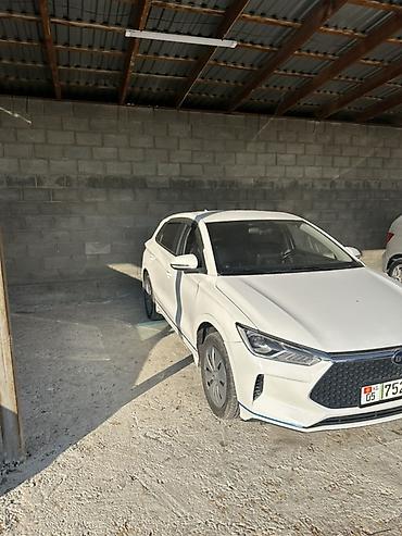 спек б: BYD E2: 2023 г., Автомат, Электромобиль, Хэтчбэк — 2