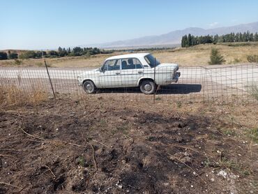 сдаю авто в аренду с последующим выкупом: ВАЗ (ЛАДА) 2103 : 1.5 л, Механика, Бензин