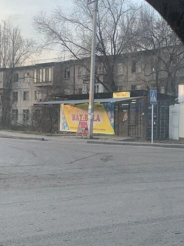 теплый бокс в аренду: Сдаю Магазин, Отдельностоящий магазин, 20 м² С оборудованием, С ремонтом