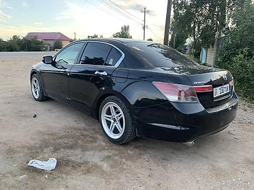 торг у капота: Honda Accord: 2008 г., 3.5 л, Автомат, Бензин, Седан — 3
