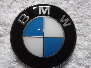 Tuning oprema: BMW logo-amblem aluminijum-plastika. U ponudi imam dve dimenzije; 74 — 2