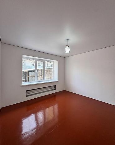 Продажа полдома: 🏡 Продаётся полдома 📍Локация: Донской 49/2 (район — 3