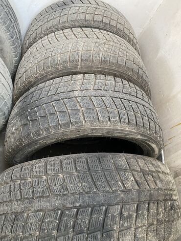 коврик на понель: Автошина 225/55 R17 зимние - Тип: радиальная, бескамерная (Radial