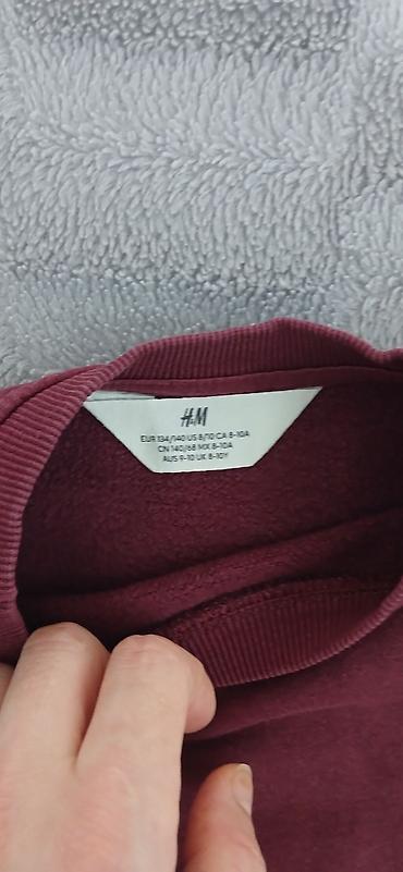 H&M uşaq svitşortu - Model: klassik crewneck - Rəng: tünd bordo