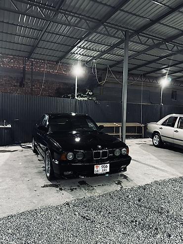lada 2105: BMW 5 series: 1989 г., 2.5 л, Механика, Бензин, Седан — 3