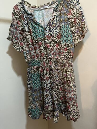 Women's Sneakers and athletic shoes: Zara don. teze kimidir bir iki defe geyilib 
S razmer — 17