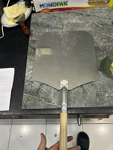 pizza sobası: 2 gözlü Pizza Peçi. Tam 1 il işləyib. Lazım olmadığından satılır. Hər — 5