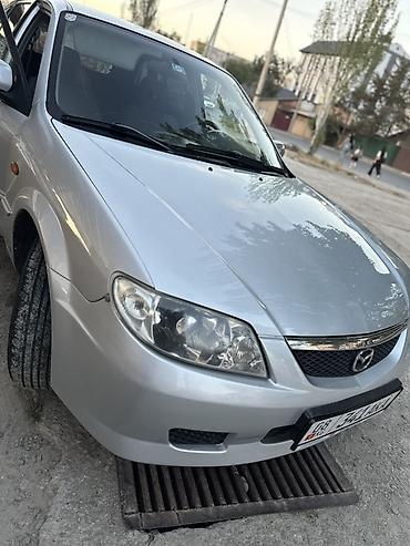 бампер на мазду 323: Mazda 323: 2002 г., 1.3 л, Механика, Бензин, Хэтчбэк — 1